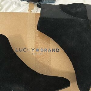 Lucky Brand Oiled Suede shoes